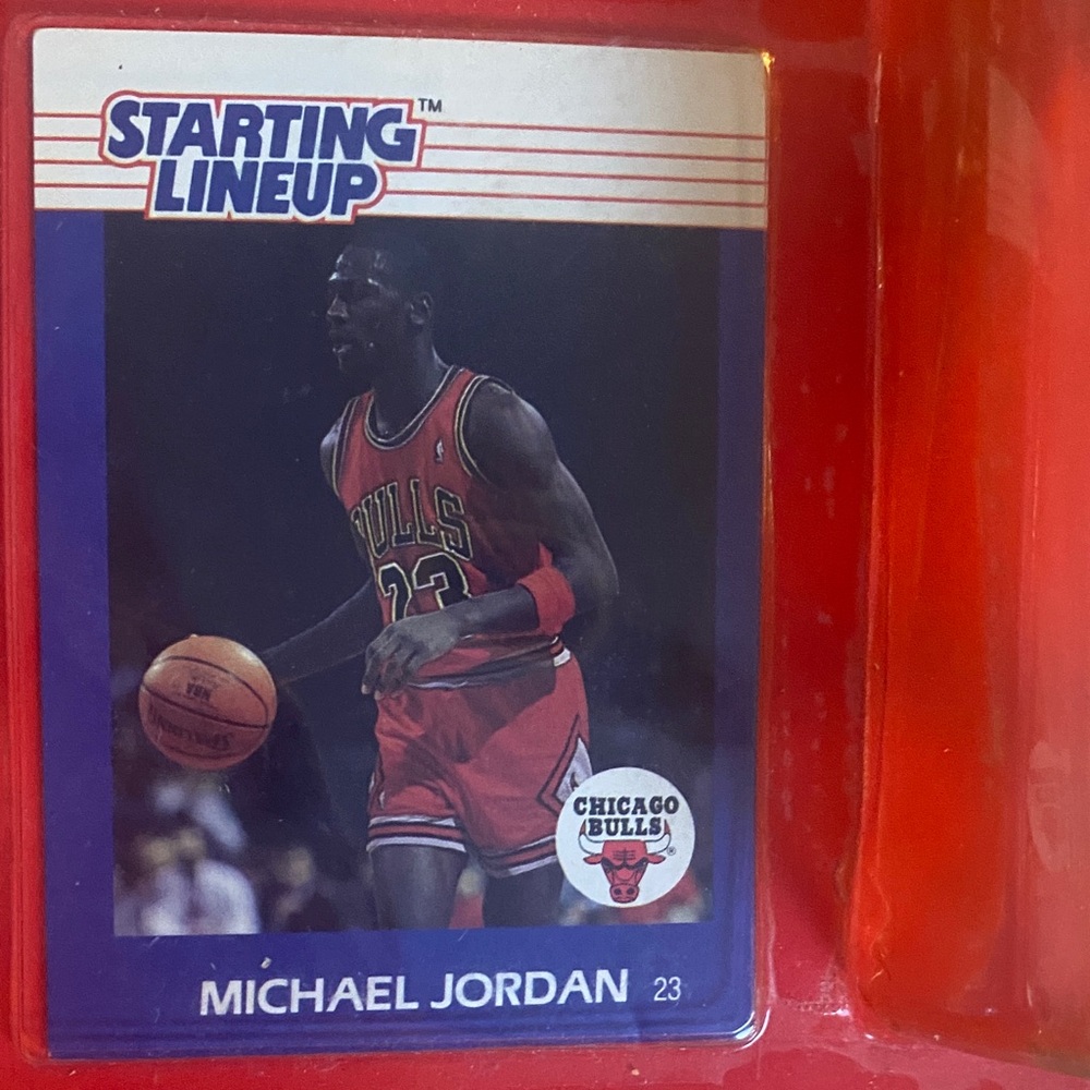 Kenner Michael Jordan Action Figure and card. - Picture 4 of 9